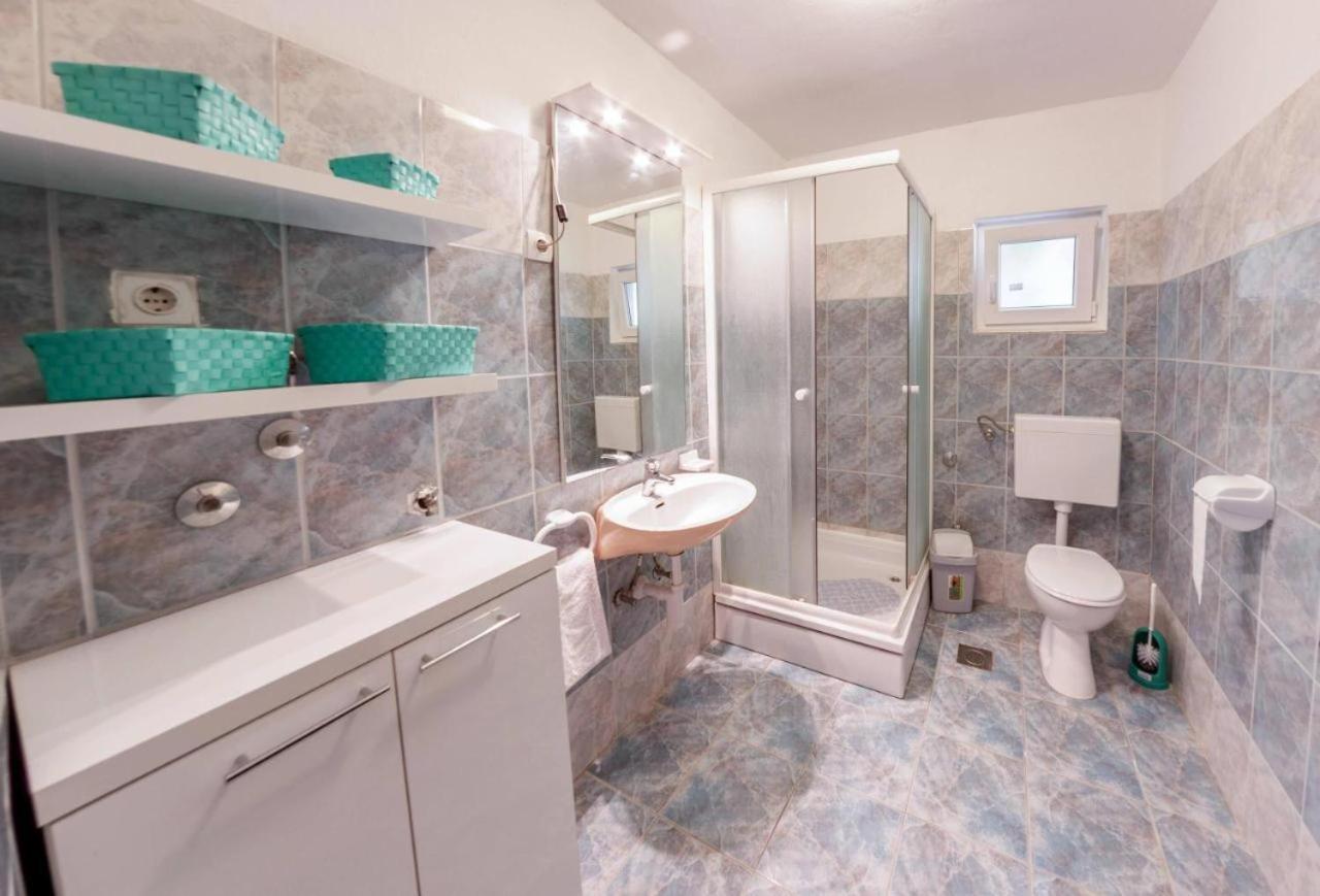 Pag Marina Rooms & Apartment Extérieur photo