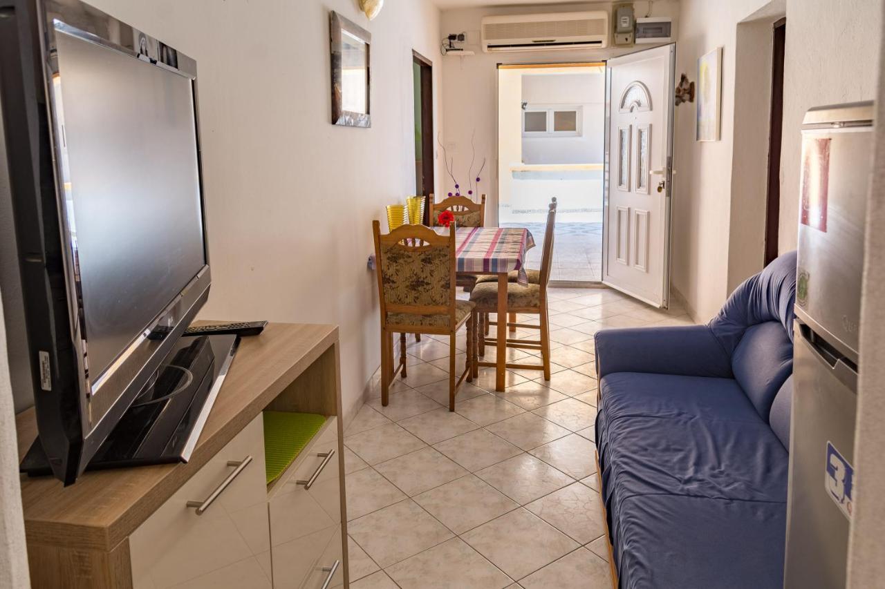 Pag Marina Rooms & Apartment Extérieur photo
