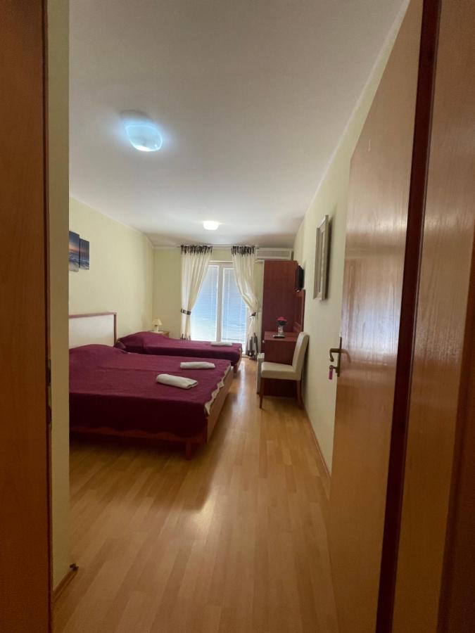 Pag Marina Rooms & Apartment Extérieur photo