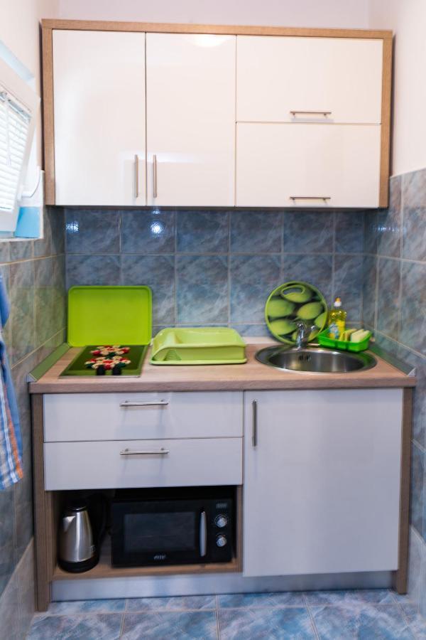 Pag Marina Rooms & Apartment Extérieur photo
