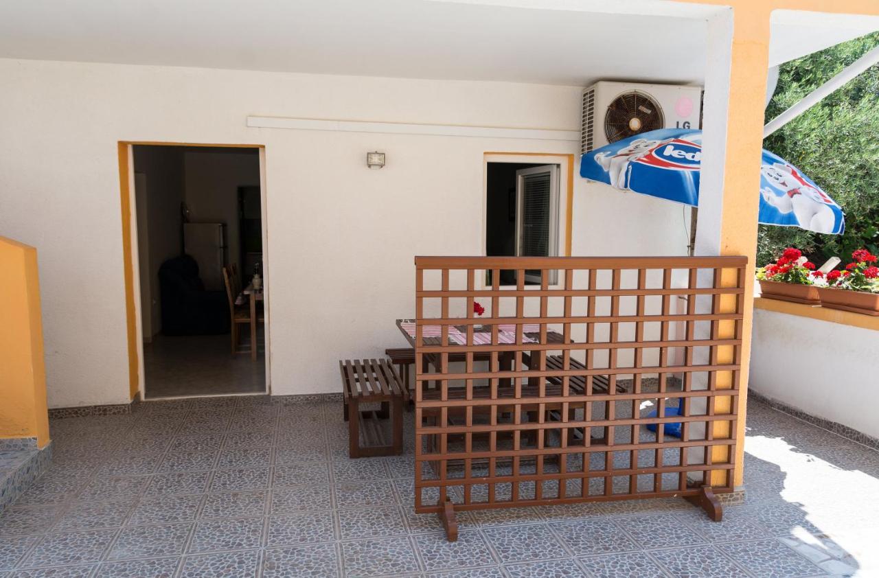 Pag Marina Rooms & Apartment Extérieur photo